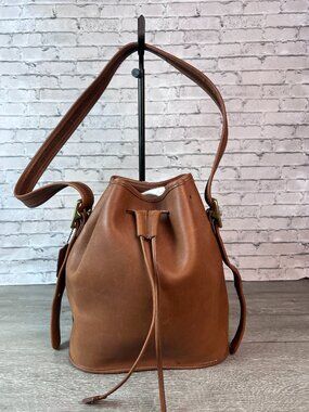 Vintage Coach Lula 9952  British Tan Leather Bag Drawstring Bag